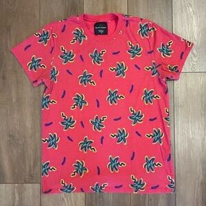 Blue Crown ♥️ red shirt with palm tree star design Medium